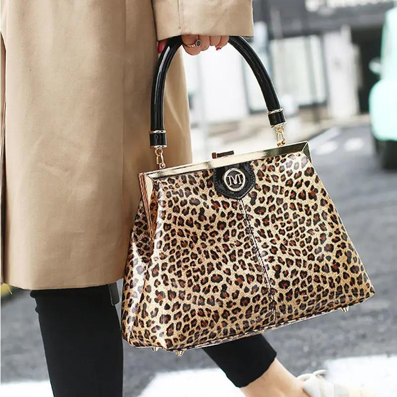 Dolce & Gabbana leopard print totebag, Women's Fashion, Bags