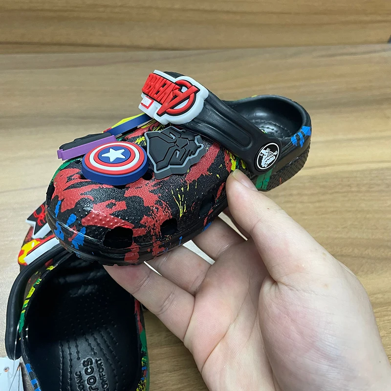 Description Picture 4 of itemHole Sandals Slippers Kawaii Eva Anime Home Outdoor Casual Breathable Beach Shoes Summer Slippers For Kids Gift