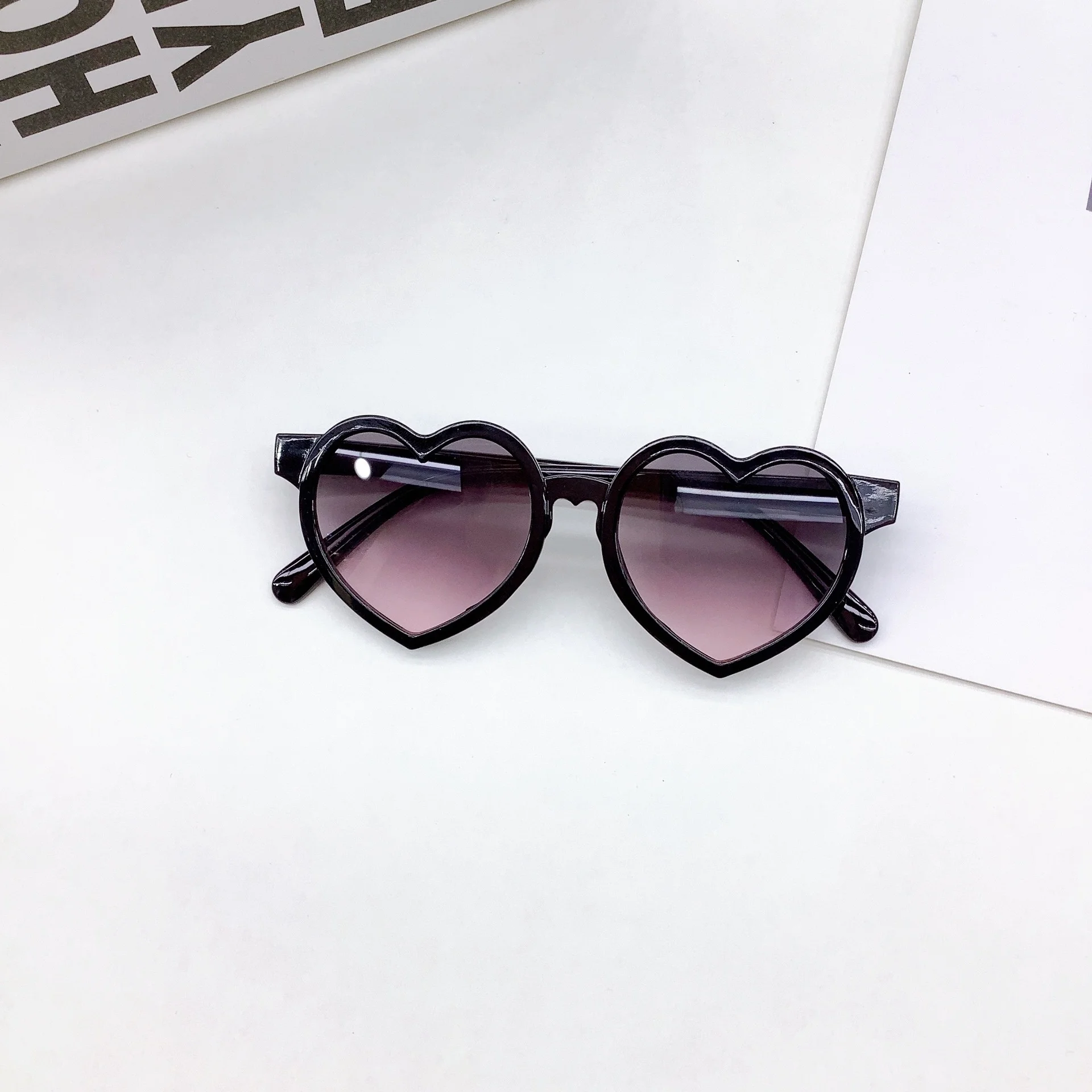 New Fashion Children's Sunglasses Versatile Candy Color Boys and Girls' Sunglasses Love UV Protection Baby Glasses