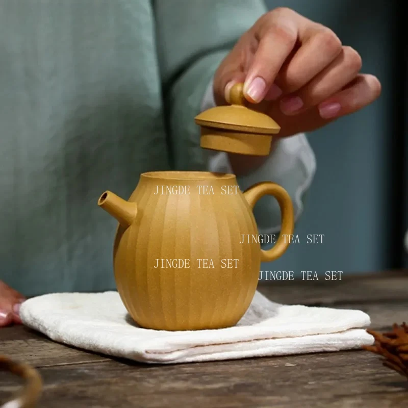 230ml Authentic Yixing Purple Clay Teapot Section Mud Dragon Eggs Beauty Kettle Chinese Zisha Tea Set Custom Filter Tea Infuser
