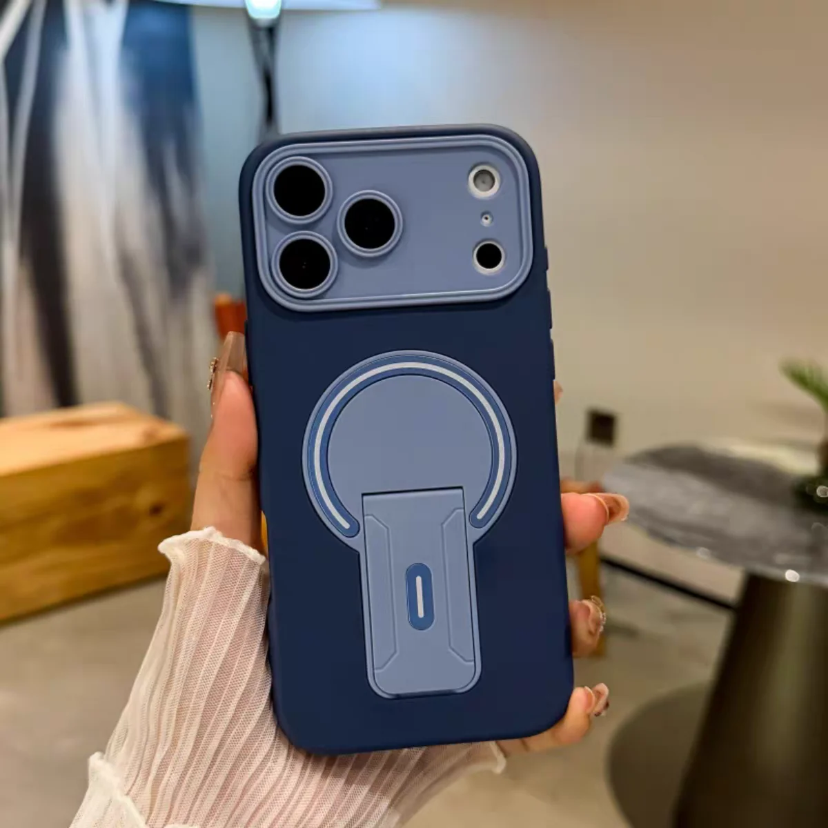 Large Window Invisible Bracket Stand Magnetic Phone Case with Kickstand