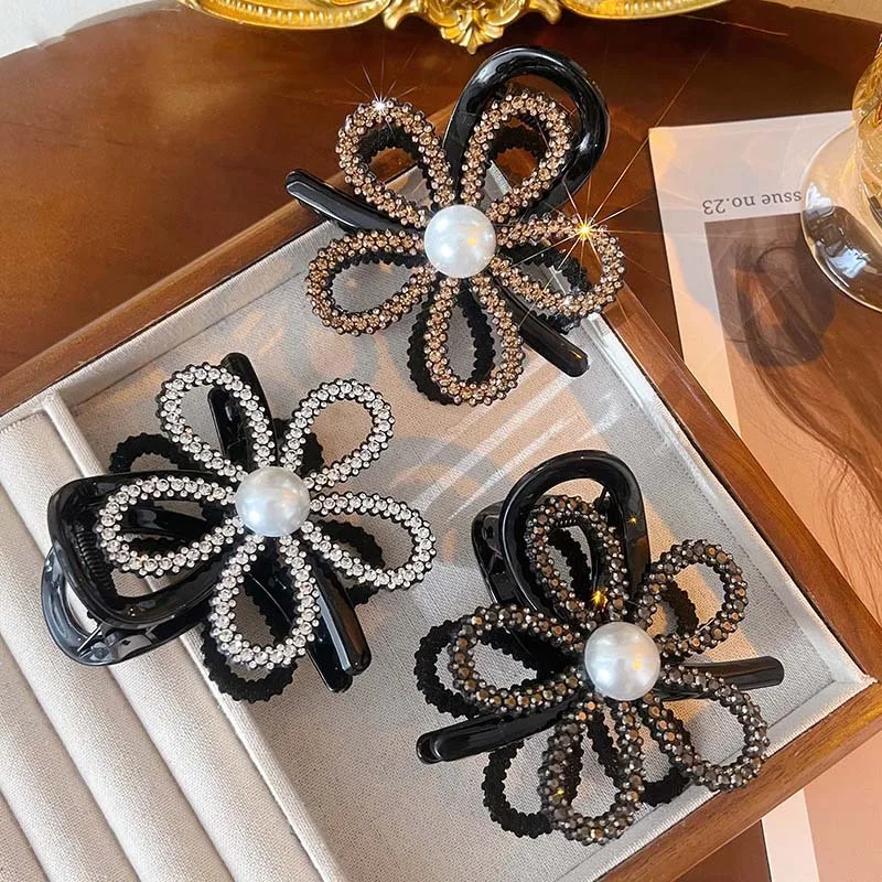 New Rhinestones Hollow Flower Hair Claw For Women Girls  display picture 2