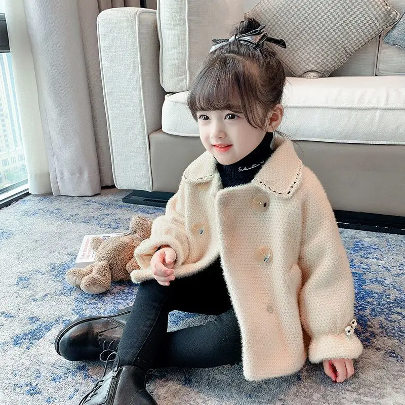 

2023 New Korean Version Fashion Solid Thick Keep Warm Autumn Winter Girls Cute Jacket Plush Windbreaker Coat for Children TY70