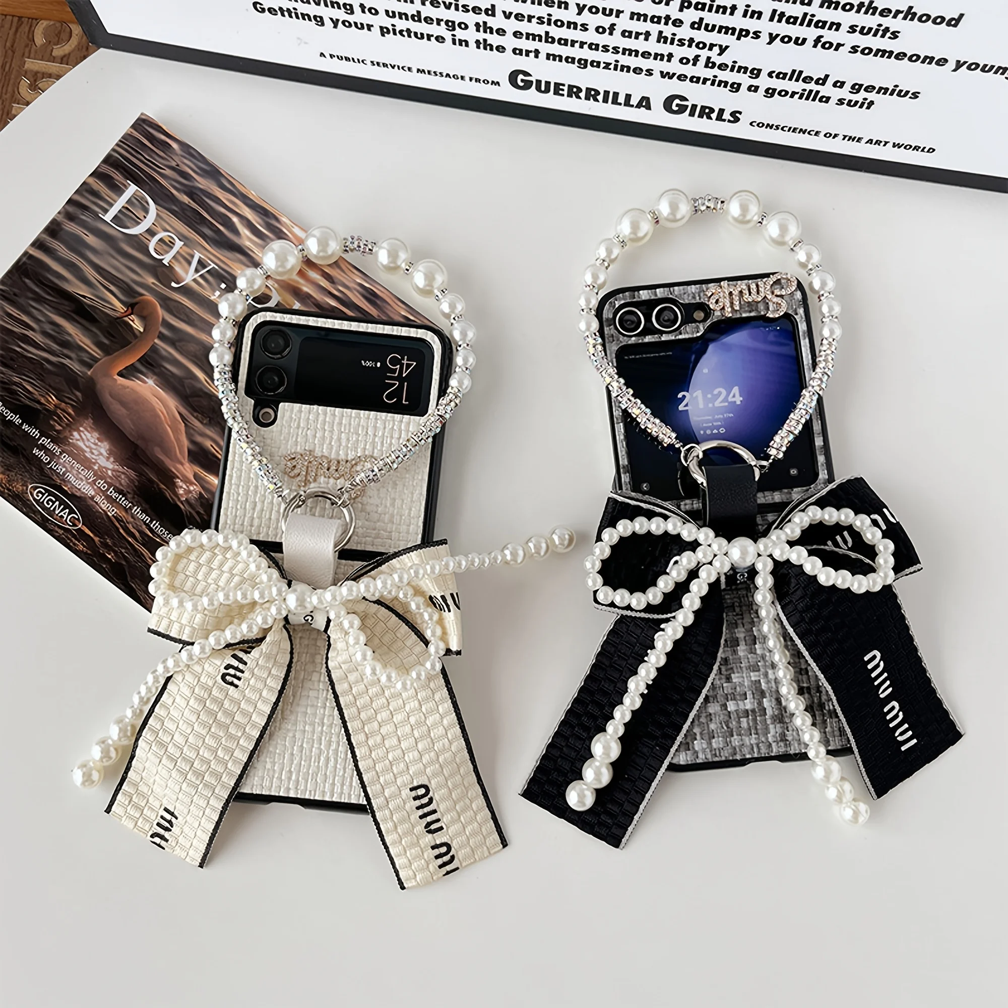 Pearl Bow Rhinestone Letter Veneer Folding Phone Case Pearl Bracelet For Samsung Galaxy Z Flip 3 4 5 6
