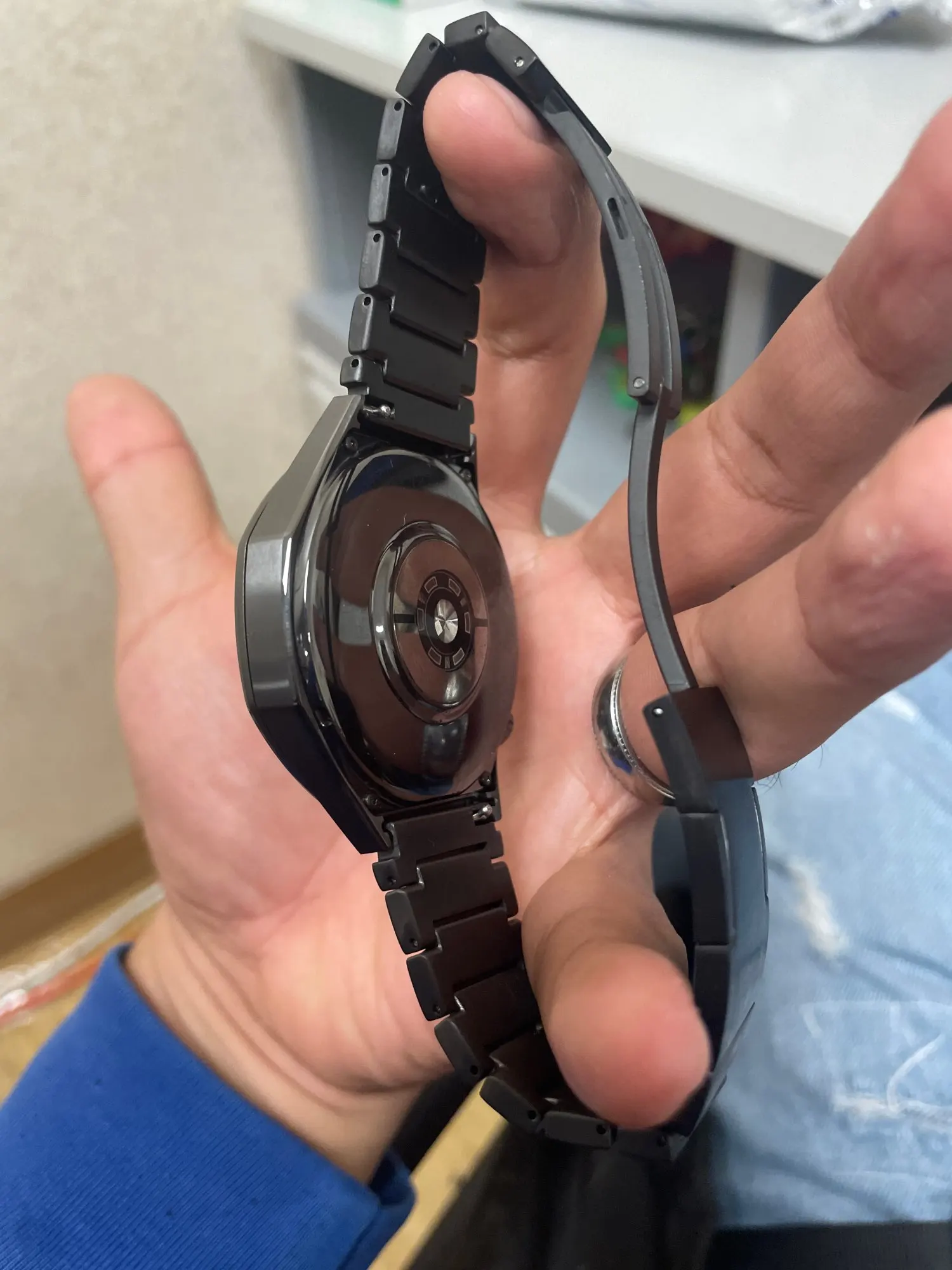 Premium Titanium 22mm Quick-Release Strap with Butterfly Buckle