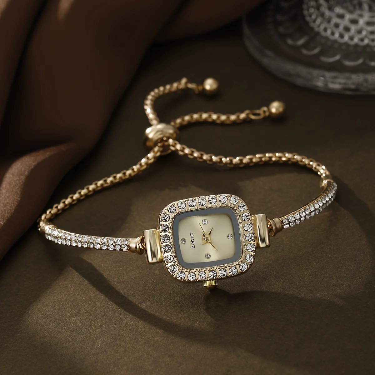 Fashion Women's Decorative Time Bracelet Watch women watches