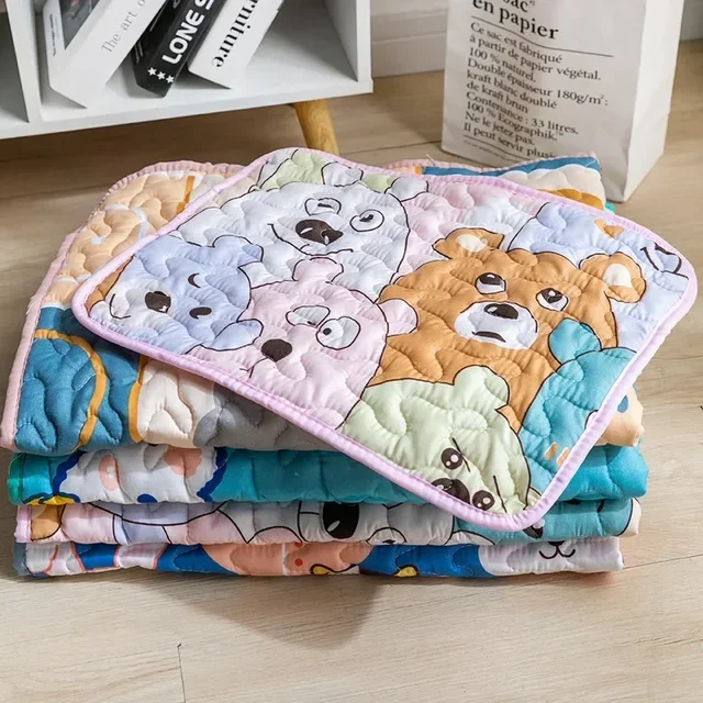 Reusable Washable Pet Pee Pad Dog Urine Mat for Bed & Training Absorbent Pet Diaper Mat Four Seasons Suitable Essential Dog Mat 4