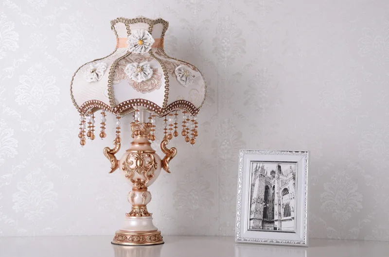 Lampe de Table à intensité réglable, Style européen, mode créative, personnalité romantique, décoration, chambre à coucher, chevet