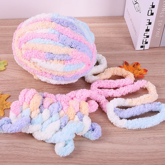 250g Extra Thick Ice Yarn Blanket Hand-Knitted DIY Yarn Large Thickness Chenille Cushion Pet Bed Yarn Icelandic Scarf Hat Knitting Needle Close-Fitting Soft Extra Thick Yarn Ball 1 Piece=1 Unit=250 Grams