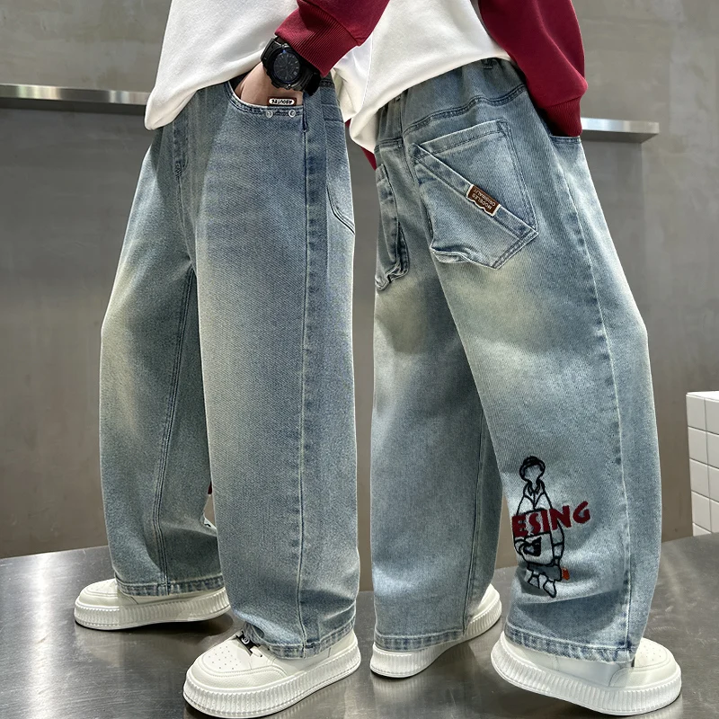 حار بيع الاطفال أزياء الجينز مع رسائل للبنين الملابس الفاخرة الدنيم السراويل أنيقة في سن المراهقة الطفل مستقيم صالح الجينز السراويل