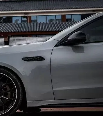 2024년형 C63 와이드바디 펜더