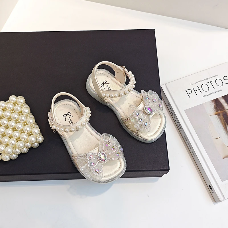 Girls Summer Sandals with Rhinestone and Soft Bottom
