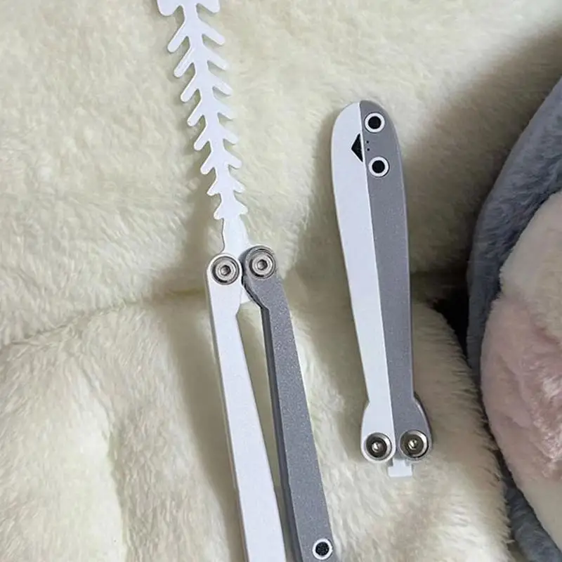 3D Gravity Carrot Knife Toy Kawaii Sacaban Fish Shaped Butterfly Knives Toys Funny Gravity Toy Knife Sensory Toys For Kids Adult