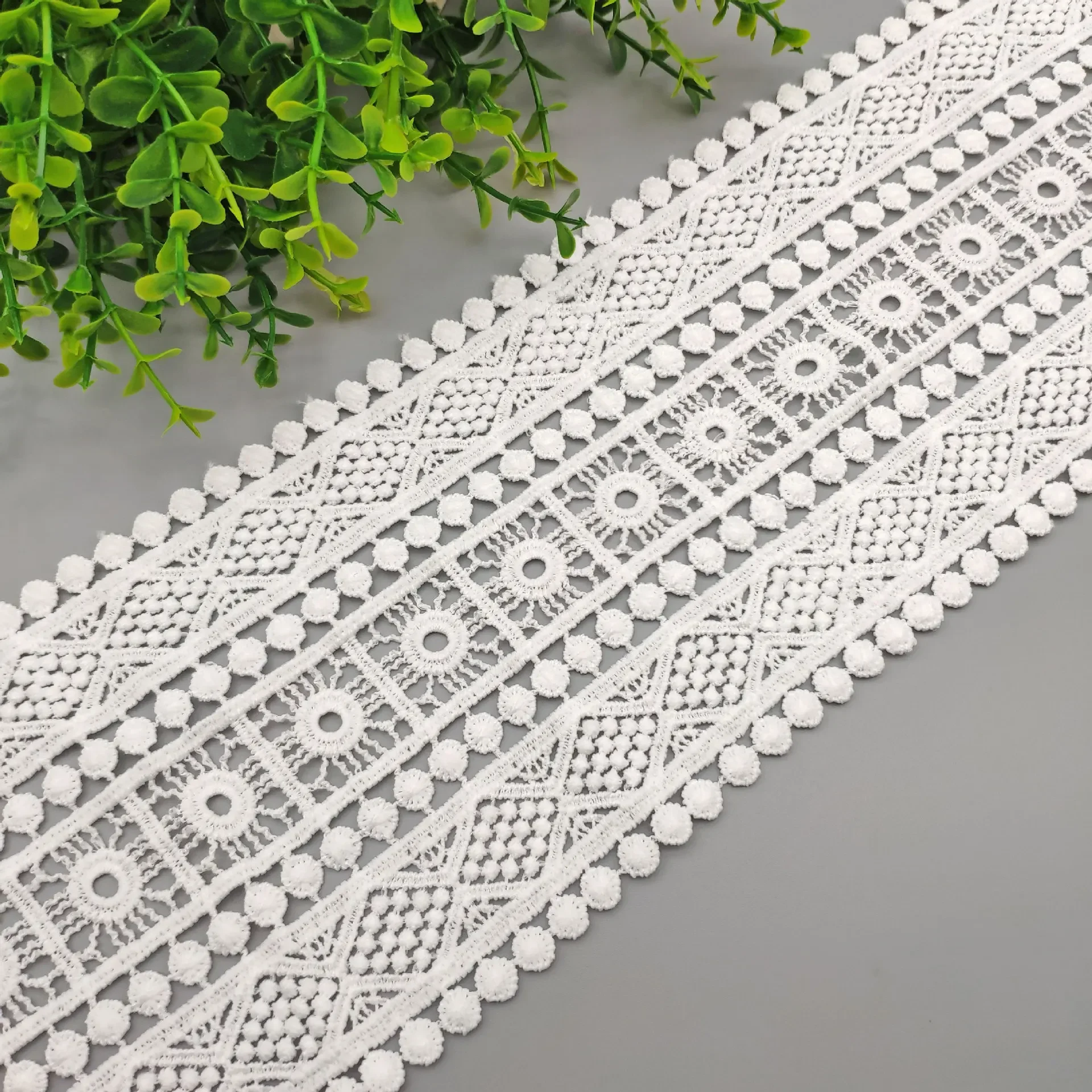 11.5cm Hollow Out Floral Embroidered White Lace Ribbon DIY Apparel Sewing Fabric Milk Silk Lace Tape Garment Accessories