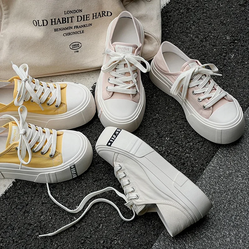 Women's Sporty Canvas Shoes Thick Bottom Breathable Casual Sneakers Flat Laced Board Shoes Rubber Sole Comfortable Footbed