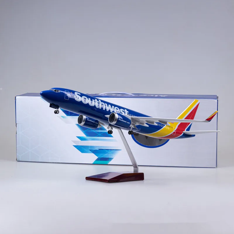 

1:85 Scale 47CM Diecast Model American Southwest Airlines Boeing 737 Resin Airplane Airbus With Light And Wheels Toy Collection