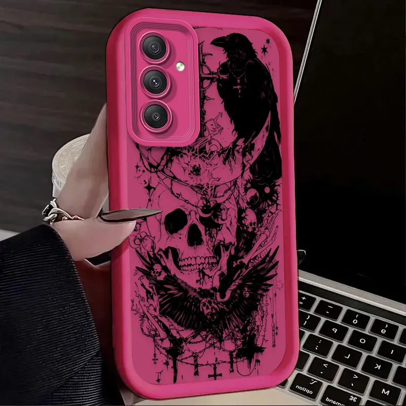 Skeleton Crow Design Phone Case - Stylish and Durable Protective Cover