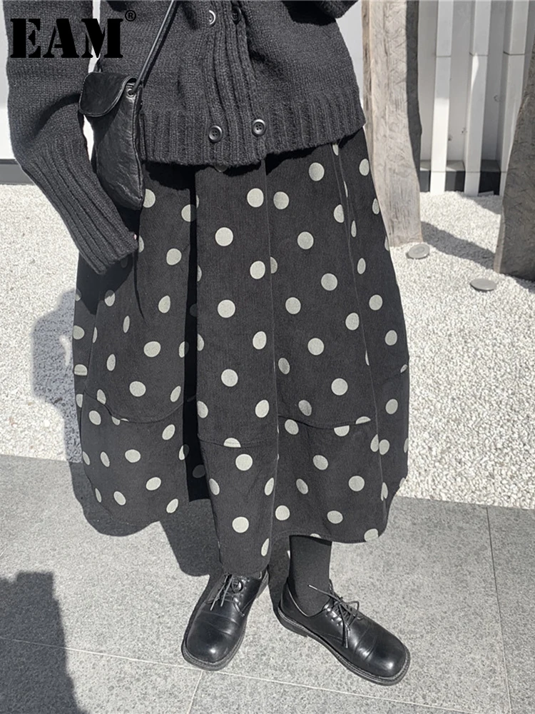 

[EAM] High Elastic Waist Black Dot Printed Long Casual Half-body Skirt Women Fashion Tide New Spring Autumn 2024 1DF1089