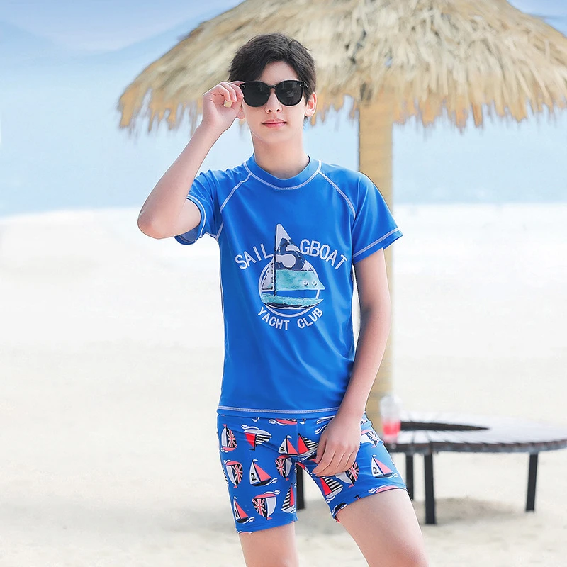Maillots de bain style short de bain garçon - 2 au 14 ans Maillots de bain style short de bain garçon - 2 au 14 ans
