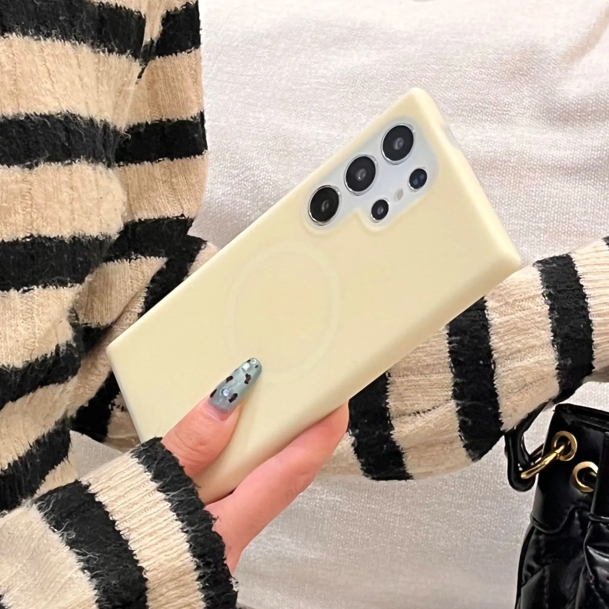 Luxury Ins Chic Jelly Liquid Silicone Shockproof Matte Case with MagSafe