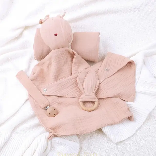 E7CE 5PCS Newborn Shower Gift Set with Pacifier Clip Rattle Teether Animal Ear Handbell Bib Comfort Blanket Baby Care Product 2