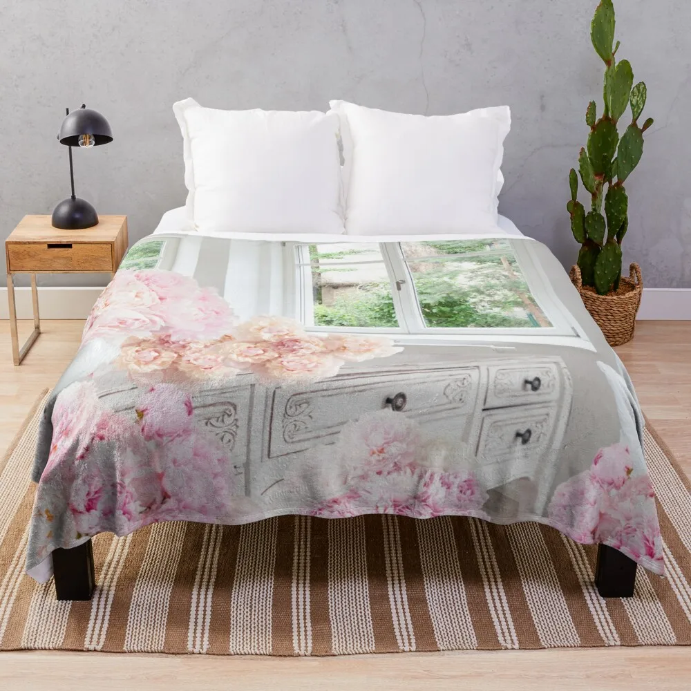 

Peonies Spring Flower Flannel Throw Blanket Pink Beautiful Flower Pattern for Couch Bed Sofa Lightweight Gift for Girl Couple