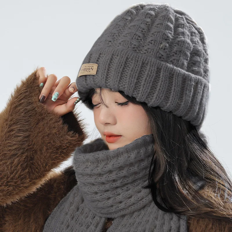 Knitted Hat Scarf Two-Piece Suit Women's Winter Warm Neck Guard Face Showing Face Small Wild Beanie