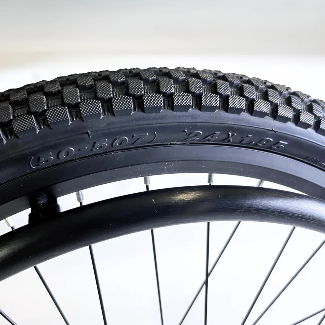 Sports Wheelchair Rear Wheels 2Pcs 24in 24&times;1.95 Inflatable Rubber Tire Aluminum Alloy Spoke Hub Off road shock-absorbing