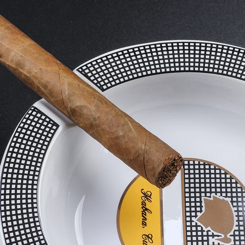 Ashtray High-definition Bone China Ceramic Round Cigar Ashtray for home 4 holders Smoking Ash Tray Cigars Accessories