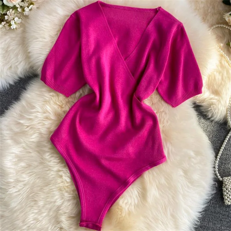 

V-neck solid color knitted jumpsuit women's slim slim fashion loose bottoming top women