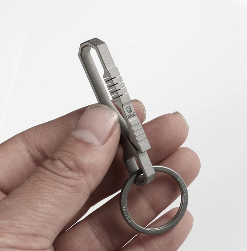 High End TC4 Titanium Alloy Men's Keychain Creative Waist Hangingcar Key Chain Key Ring Car With Simple Key Storage Pendant