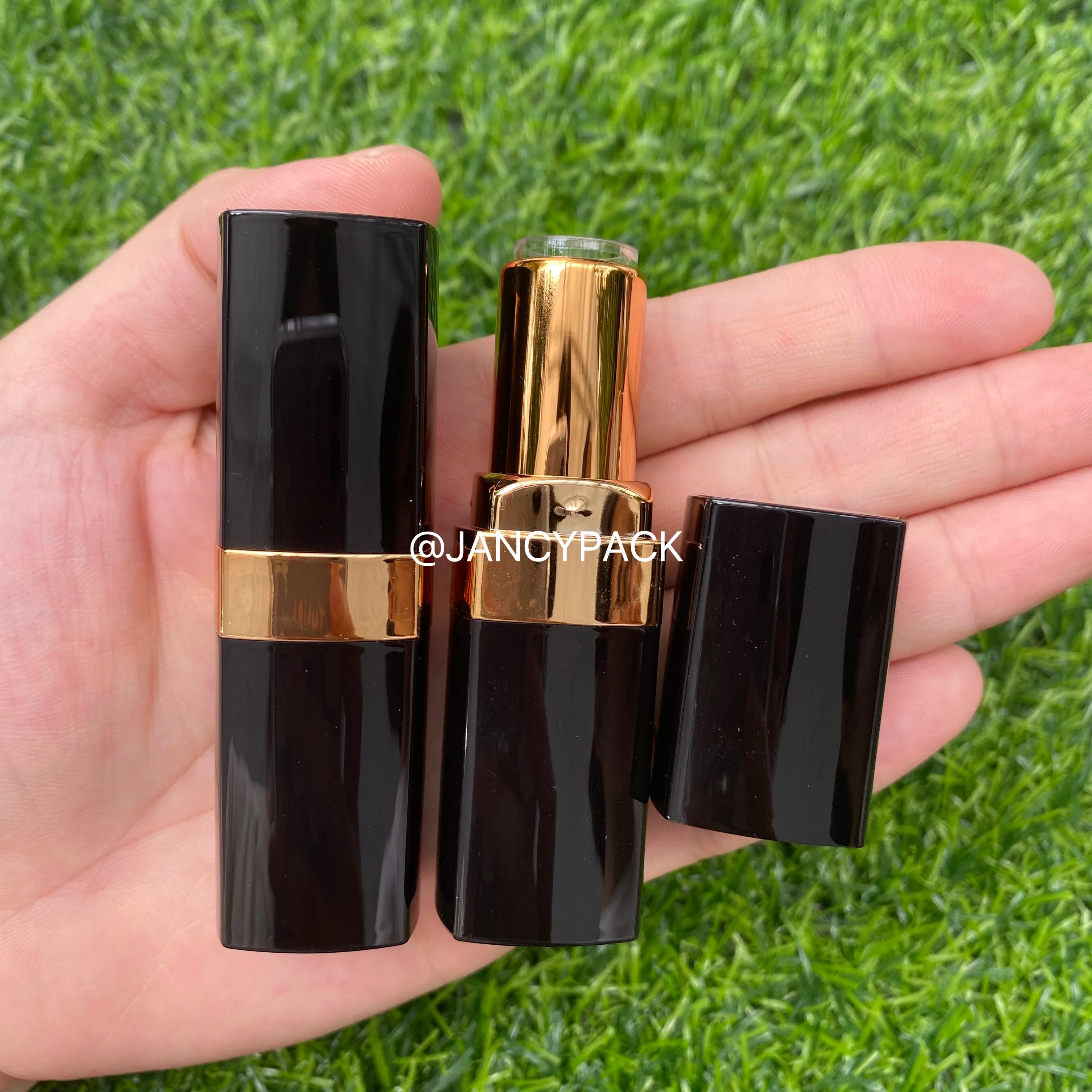 

12.1mm Black Empty Lip Gloss Tube Container Refillable Lip Balm Bottle Lipstick Tube Holder for DIY Cosmetic Square Cosmetic