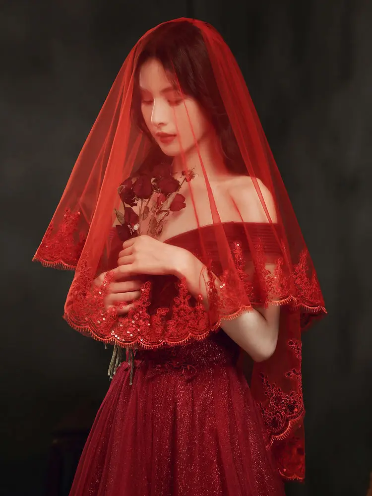 

Red Luxury Bridal Hair Accessories Bride Wedding Veil Tailing Noble Elegant Romantic 1 Layer Lace Comb
