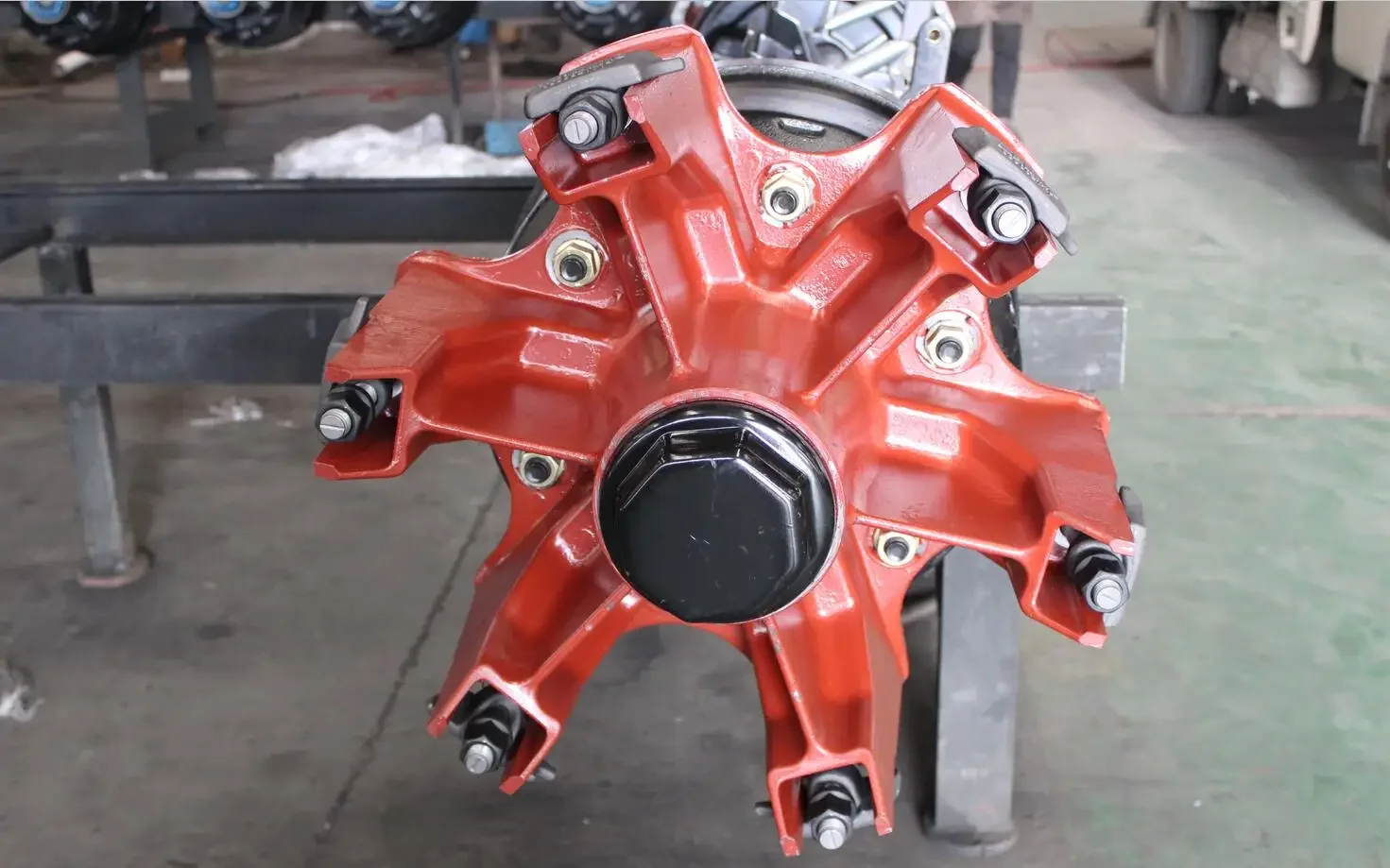 High Quality 18T Spoke Axle New Condition 24V Semi Trailer Part From China