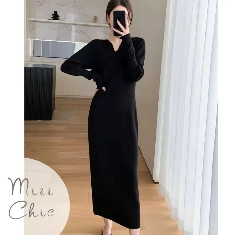 

Lazy Style Over The Knee Knit Dress for Women Autumn and Winter 2023 Paired with A Stylish Slim Fitting Mid Length Woolen Dress