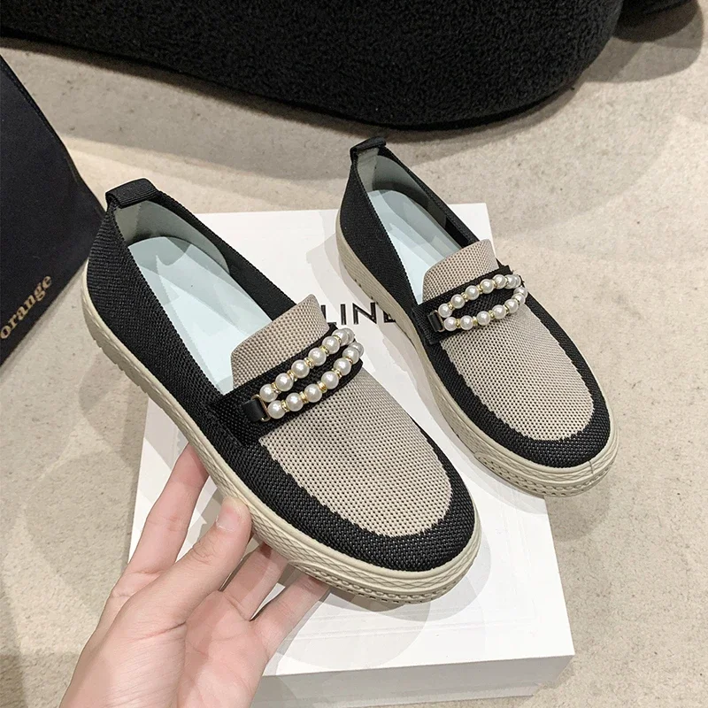 

Женские туфли на весну, лето и осень, новые цветные повседневные тканевые туфли, туфли принцессы с жемчужной пряжкой на плоской подошве