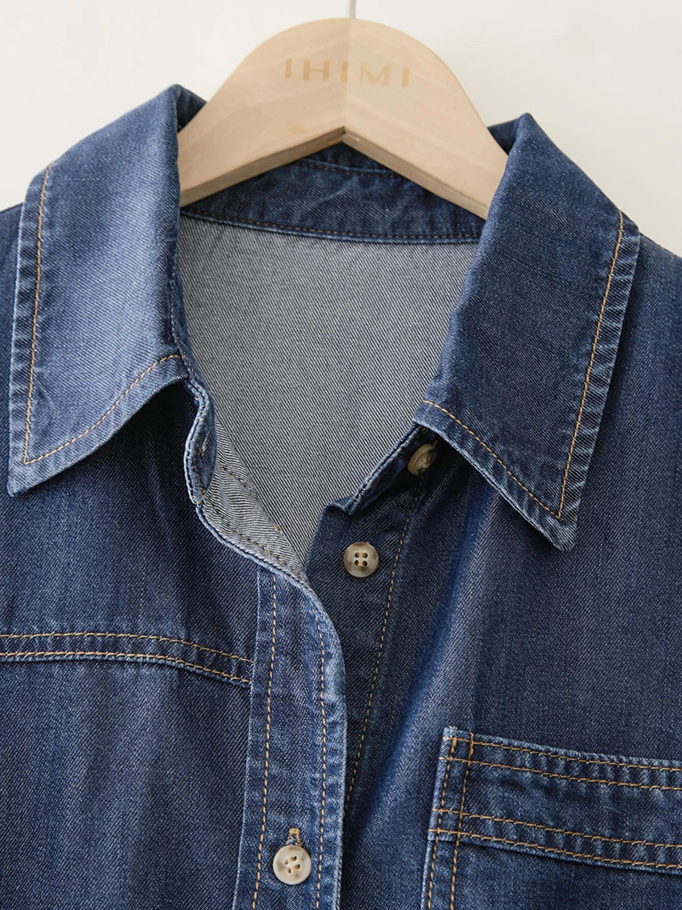 2024 Summer New Ladies Shirt Horizontal Split Asymmetric Design Denim Shirt Simple Casual Denim Shirt