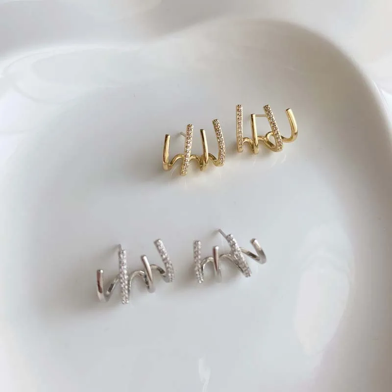 Personalized Rhinestone Claw Stud Earrings Crystal Temperament Jewelry for Women Party Trendy Jewelry