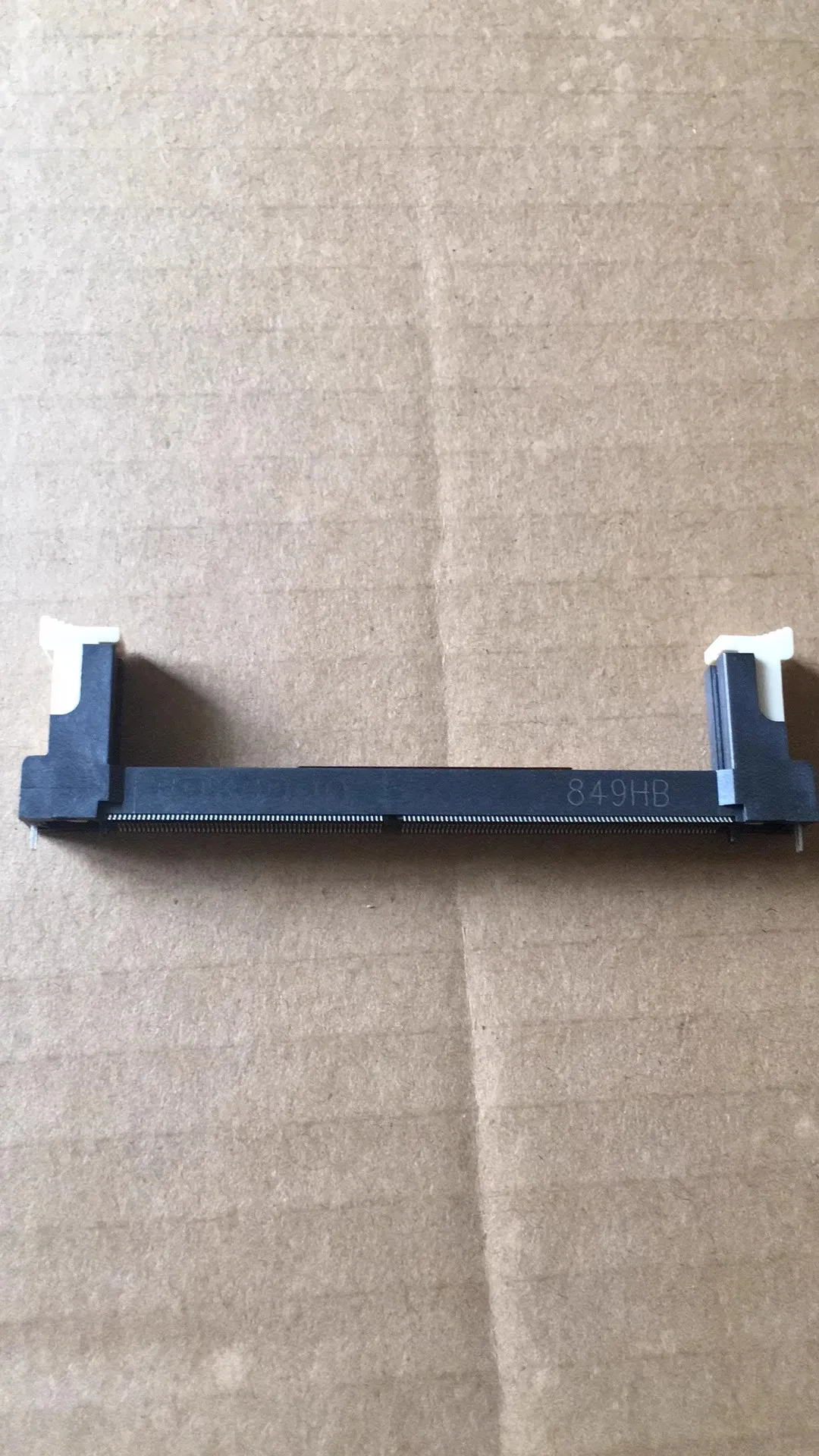 

5-10 шт., Вертикальная Розетка DDR4 260P SMT