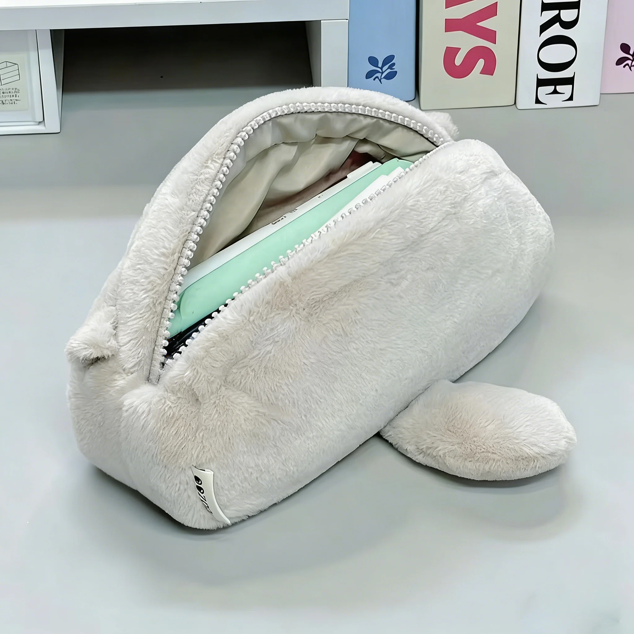 Kawaii little otter penguin plush pen bag Large capacity pencil case Stationery storage bag School supplies