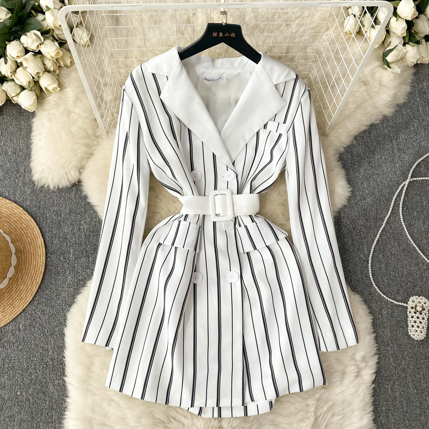 

SuperAen Fashion Striped A-line Dress Women's 2023 Autumn and Winter New Turn-down Collar Belt Waist Design OL Dress