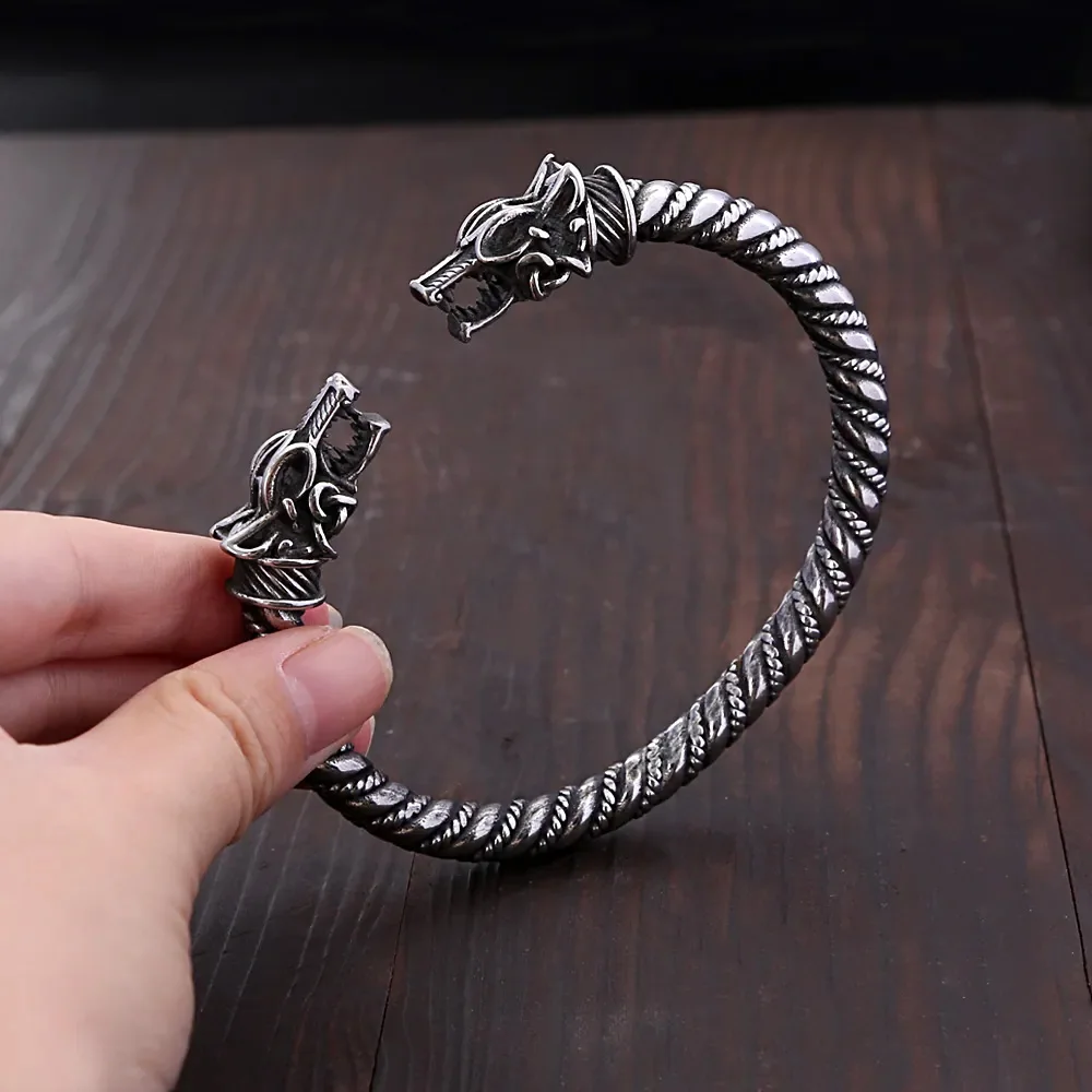 Vintage Nordic Wolf Head Bracelet Stainless Steel Viking Men Bracelet Fashion Biker Animal Amulet Jewelry Gifts stainless steel bracelet
