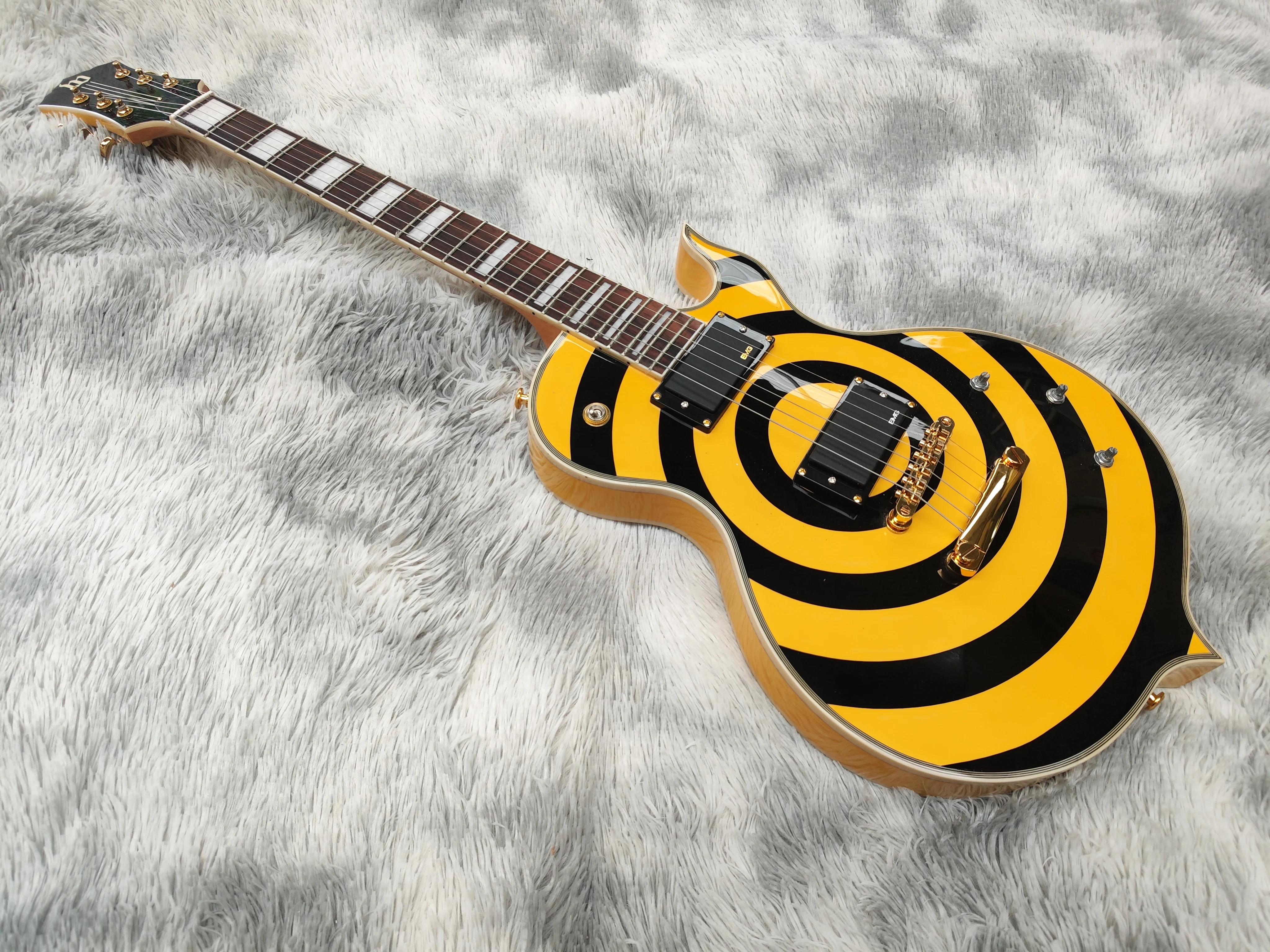 Wylde Audio Odin Grail Zakk metallic blue and black Bullseye