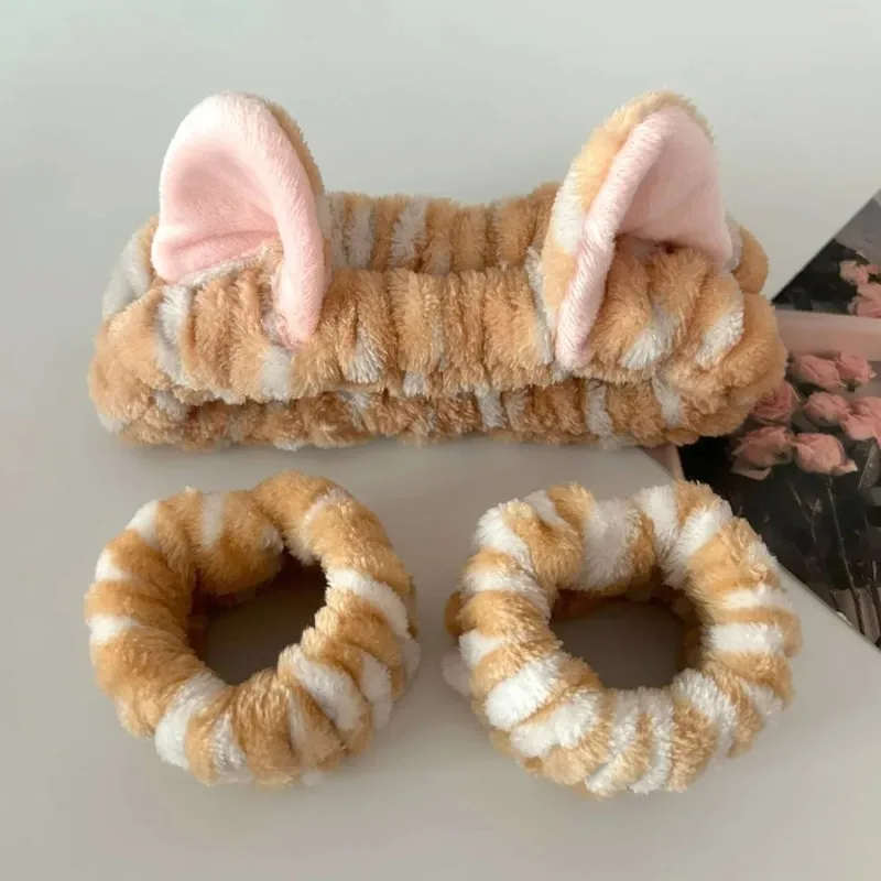 3-piece Cute Cat Ear Leopard Print Plush Headband Suitable for Girls' Spa, Face Washing, and Makeup Headband Elastic Wristband