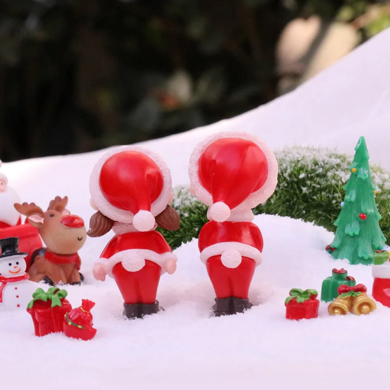 https://ae01.alicdn.com/kf/S70cf09a10af14106a17987458e38c693c/Christmas-Lover-Winter-Couple-Snowman-Figurine-Doll-House-Home-Decor-Miniature-Fairy-Garden-Decoration-Accessories-Modern.jpg