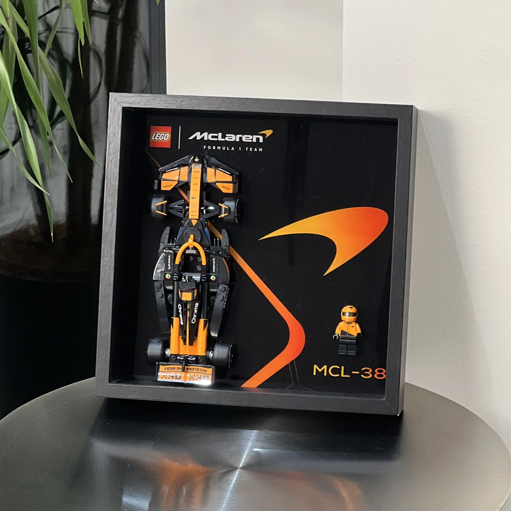 McLaren F1 Box