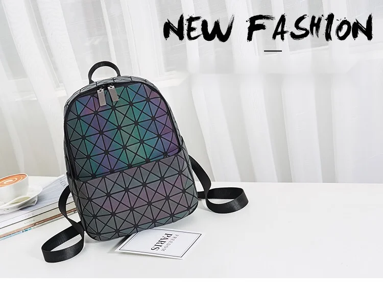 Geometric Luminous Diamond Grid Backpack For Men And Women_voghion.com