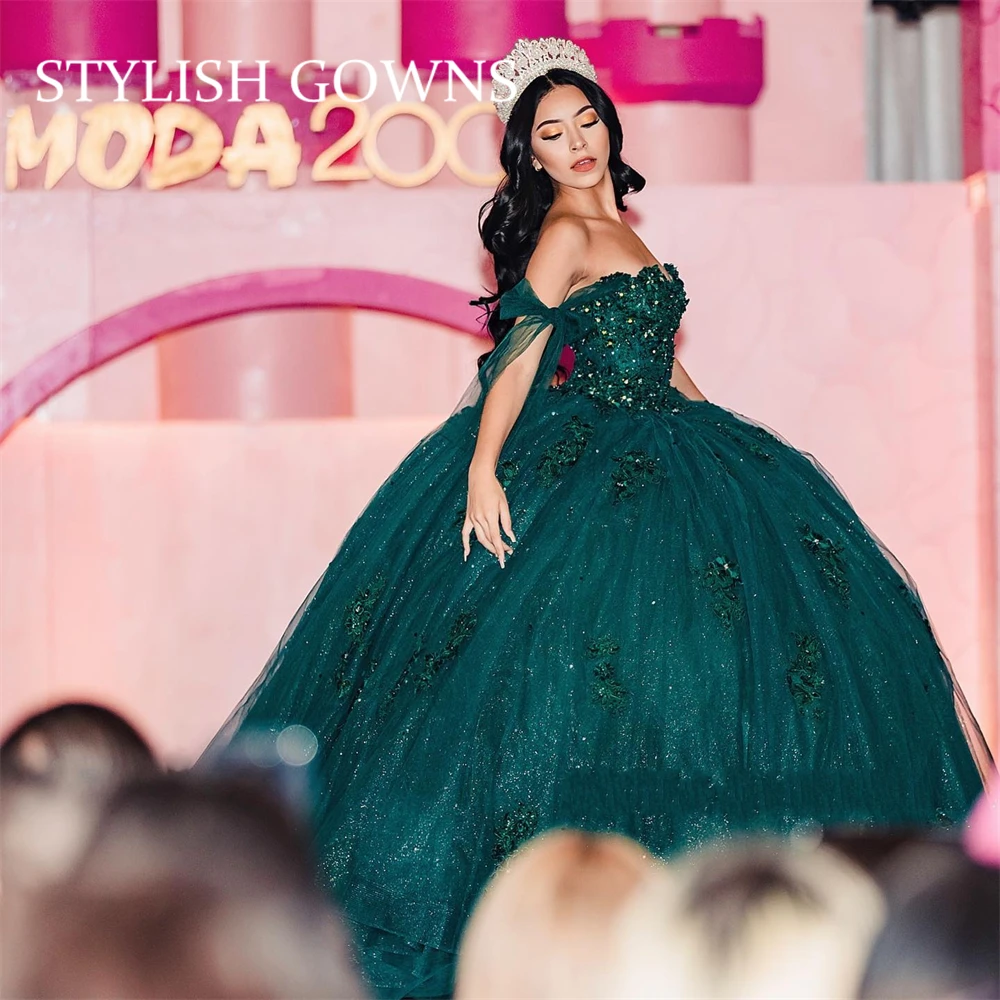 

Charming Green Off The Shoulder Ball Gown Quinceanera Dresses Beaded Celebrity Dress Appliques Graduation Gowns Vestido De 15