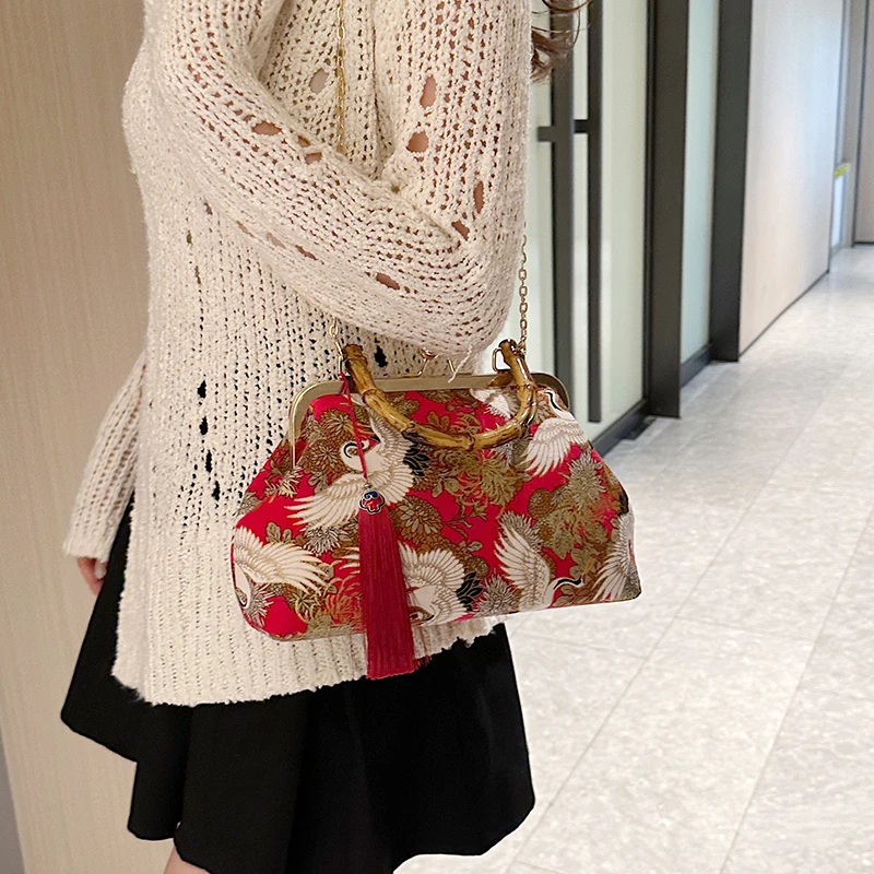 Women's Vintage Embroidery Crossbody Shoulder Bags Luxury Clip Mini Evening Bag Fashion Bamboo Handbag Satchel