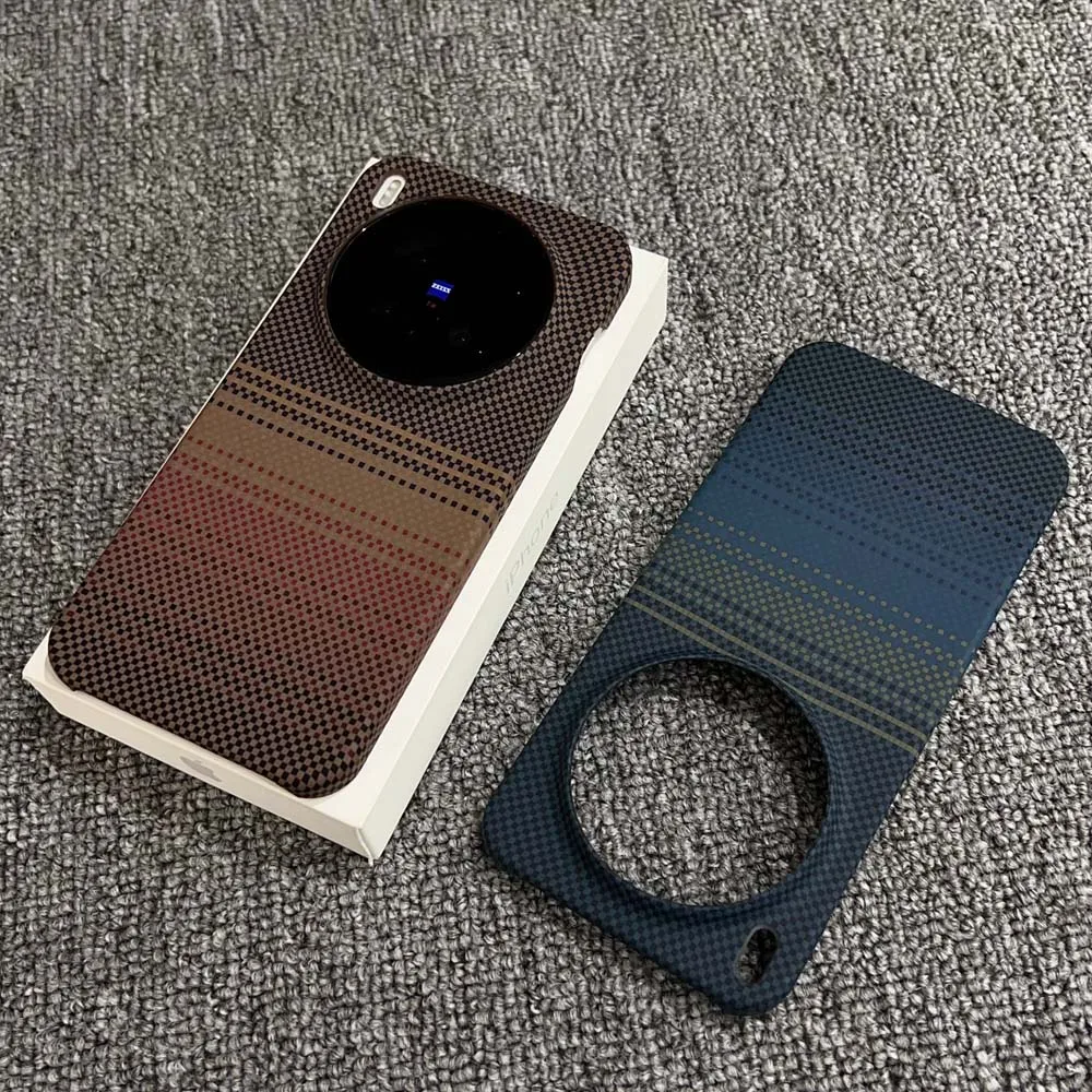 Ultra Slim Carbon Fiber Pattern Magnetic Phone Case with Wireless Charge Capability